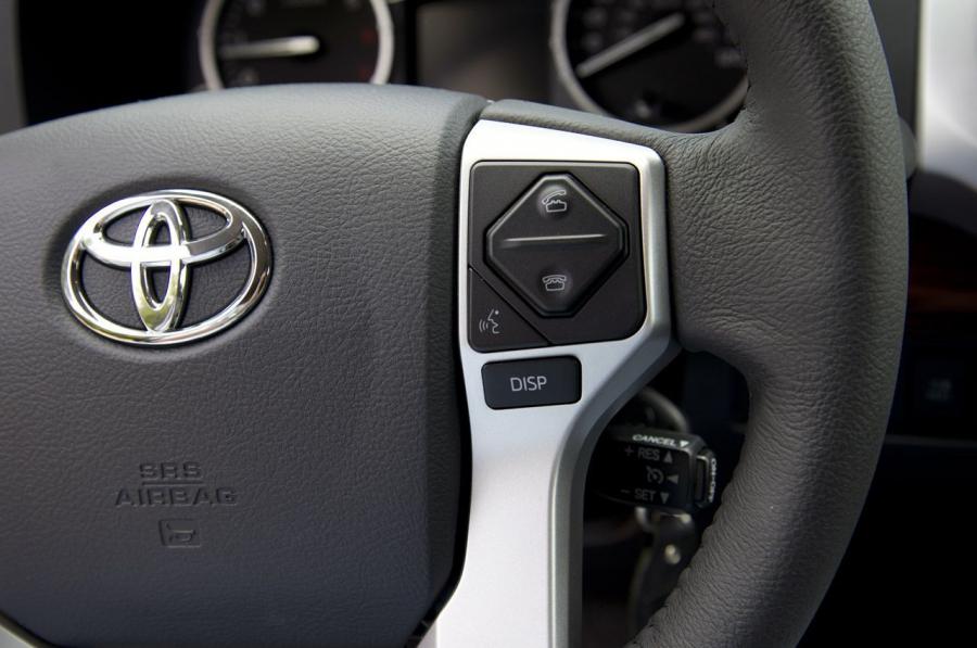  Toyota Tundra 2014 года  (фото 13 из 54)